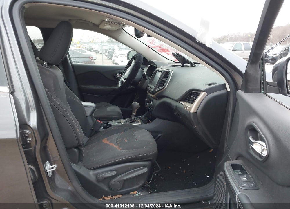 2014 JEEP CHEROKEE LATITUDE VIN: 1C4PJMCB8EW167730