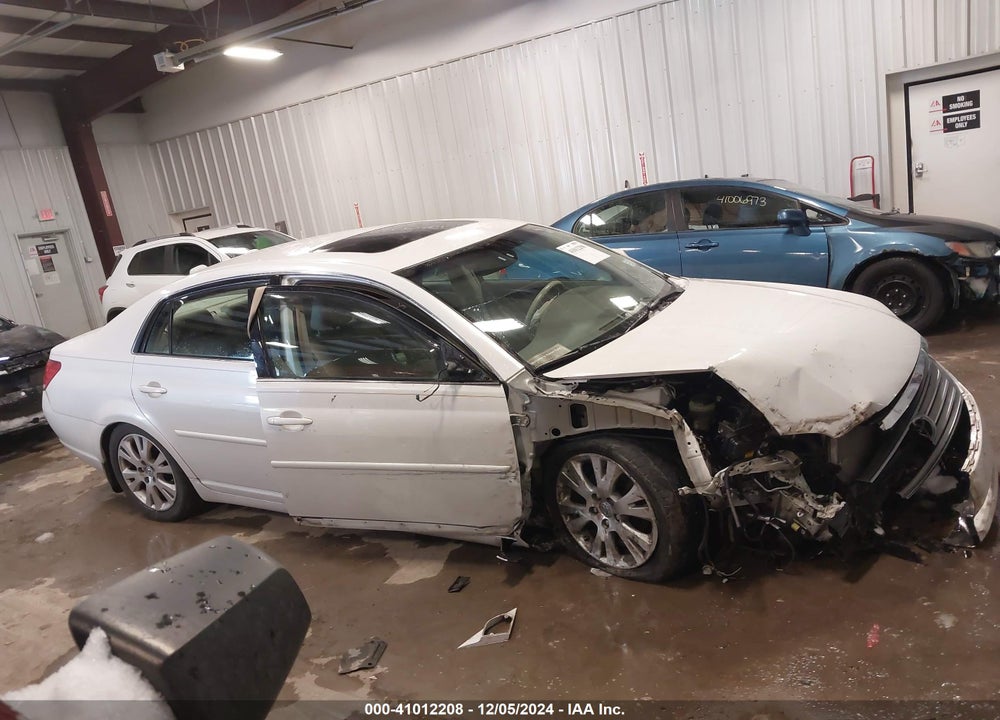 2010 TOYOTA AVALON XLS VIN: 4T1BK3DB2AU361302