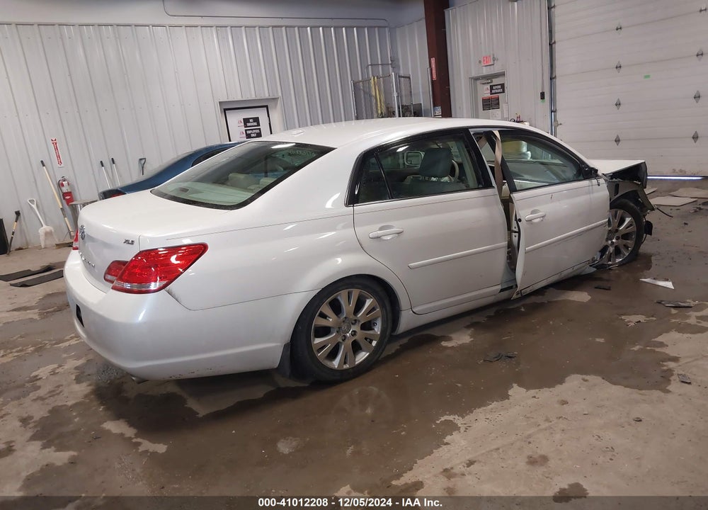 2010 TOYOTA AVALON XLS VIN: 4T1BK3DB2AU361302