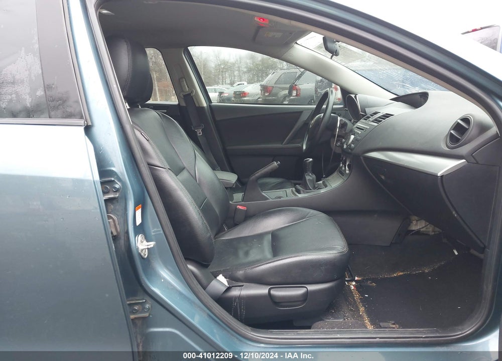 2010 MAZDA 3 I TOURING VIN: JM1BL1SG0A1172489