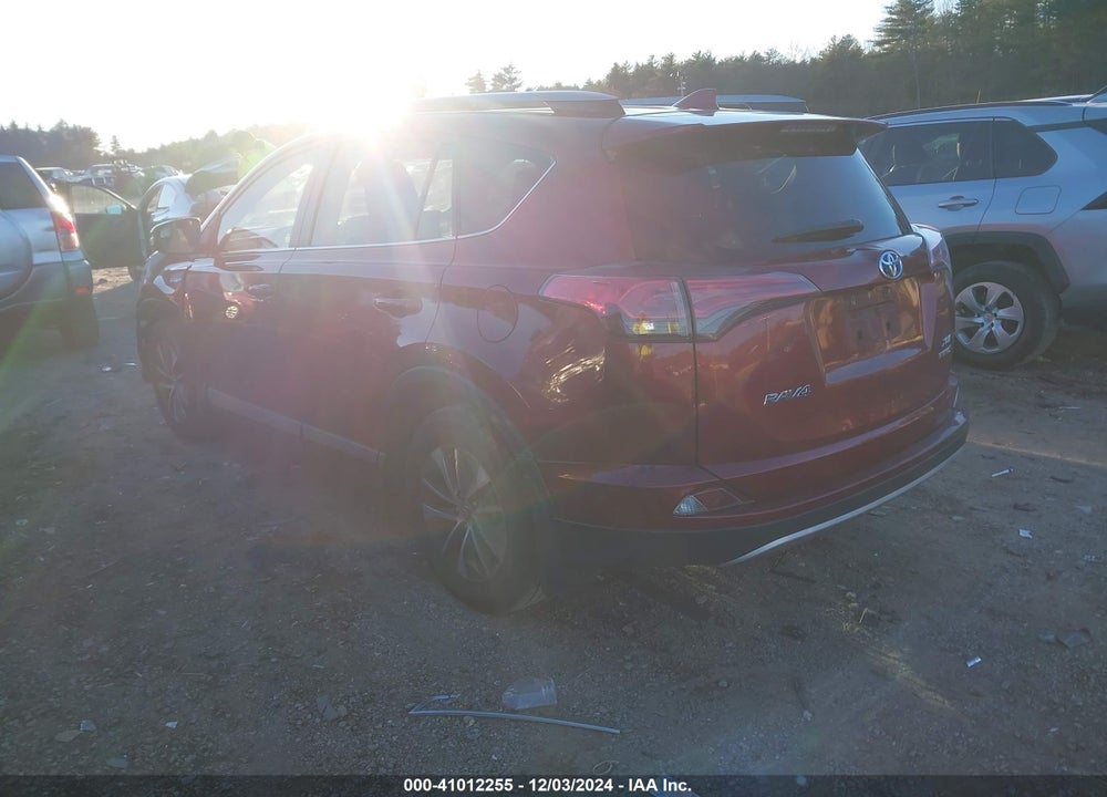 2018 TOYOTA RAV4 HYBRID XLE VIN: JTMRJREV9JD197175