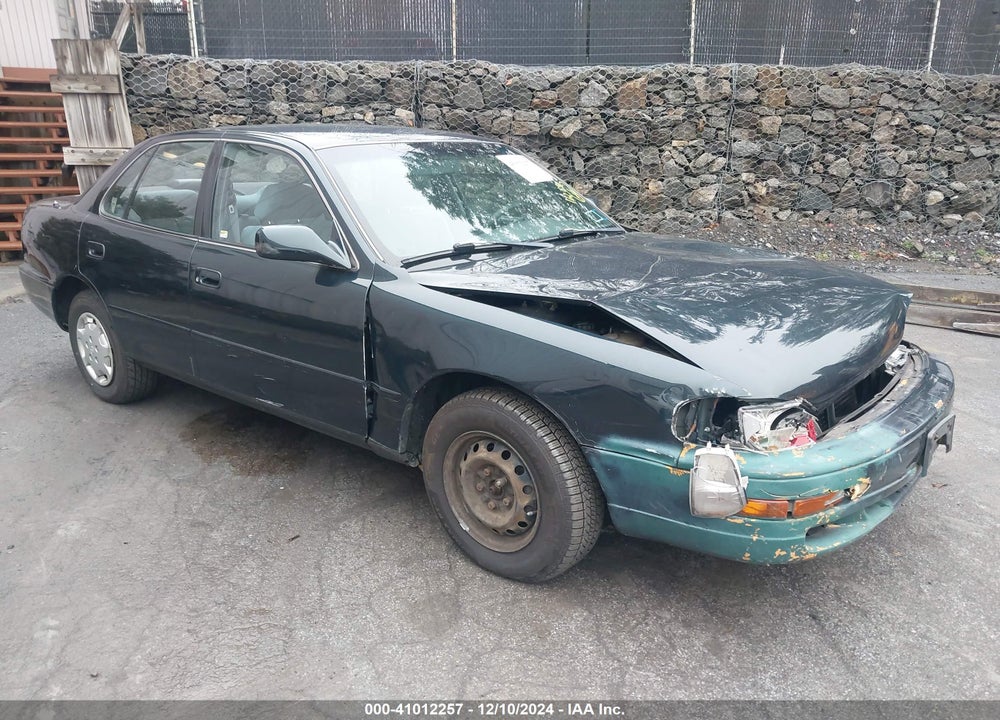 1993 TOYOTA CAMRY LE VIN: 4T1SK12EXPU212601