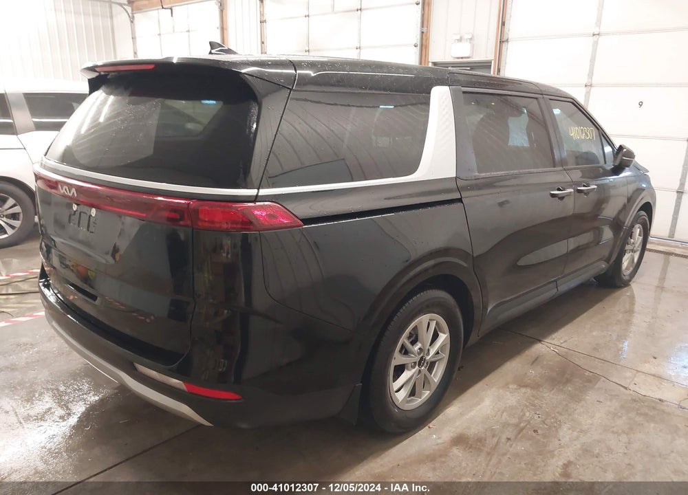 2024 KIA CARNIVAL MPV LX SEAT PACKAGE VIN: KNDNB4H33R6400022