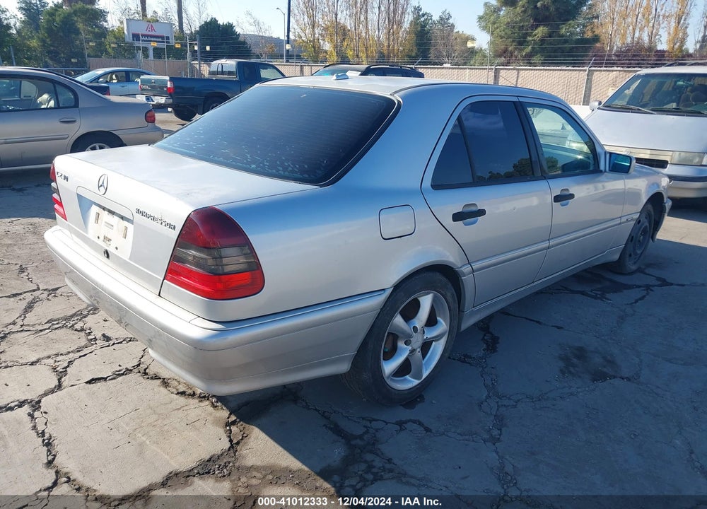 2000 MERCEDES-BENZ C 230 KOMPRESSOR VIN: WDBHA24G6YA867443