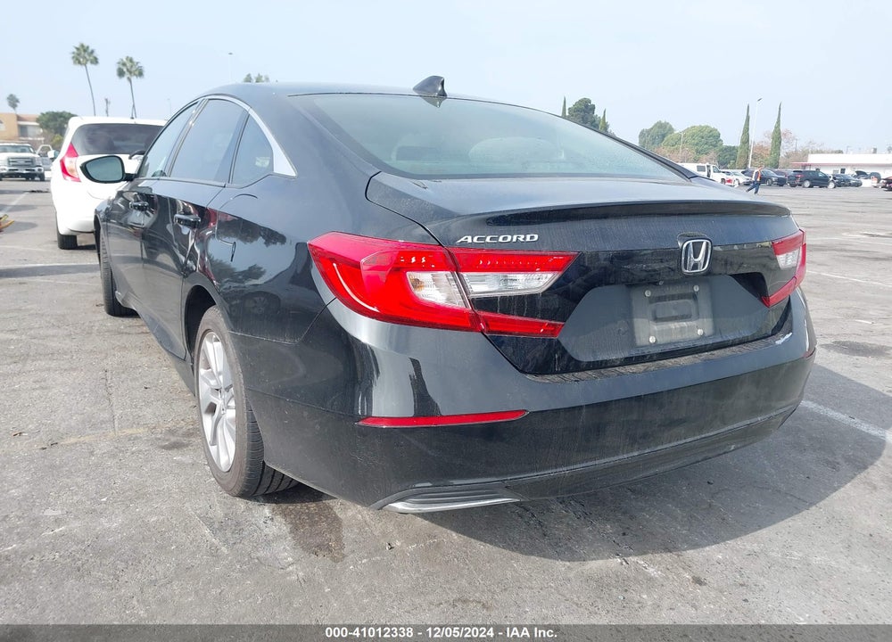 2018 HONDA ACCORD VIN: 1HGCV1F13JA246042