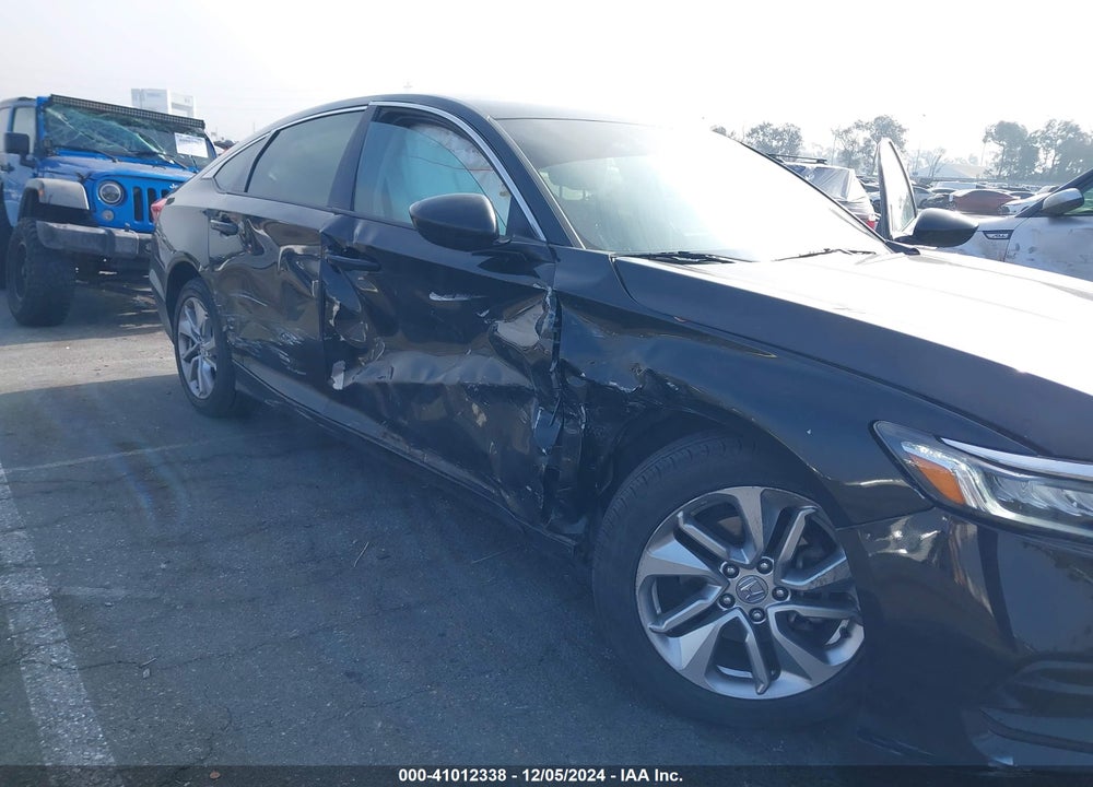 2018 HONDA ACCORD VIN: 1HGCV1F13JA246042