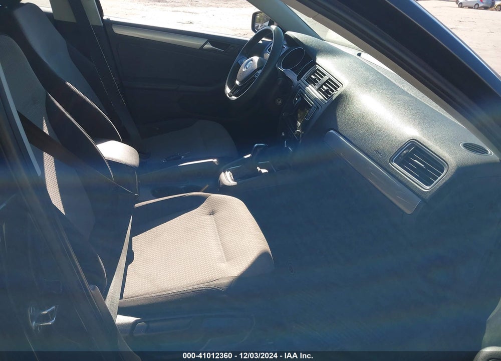 2017 VOLKSWAGEN JETTA 1.4T S VIN: 3VW2B7AJ9HM376785