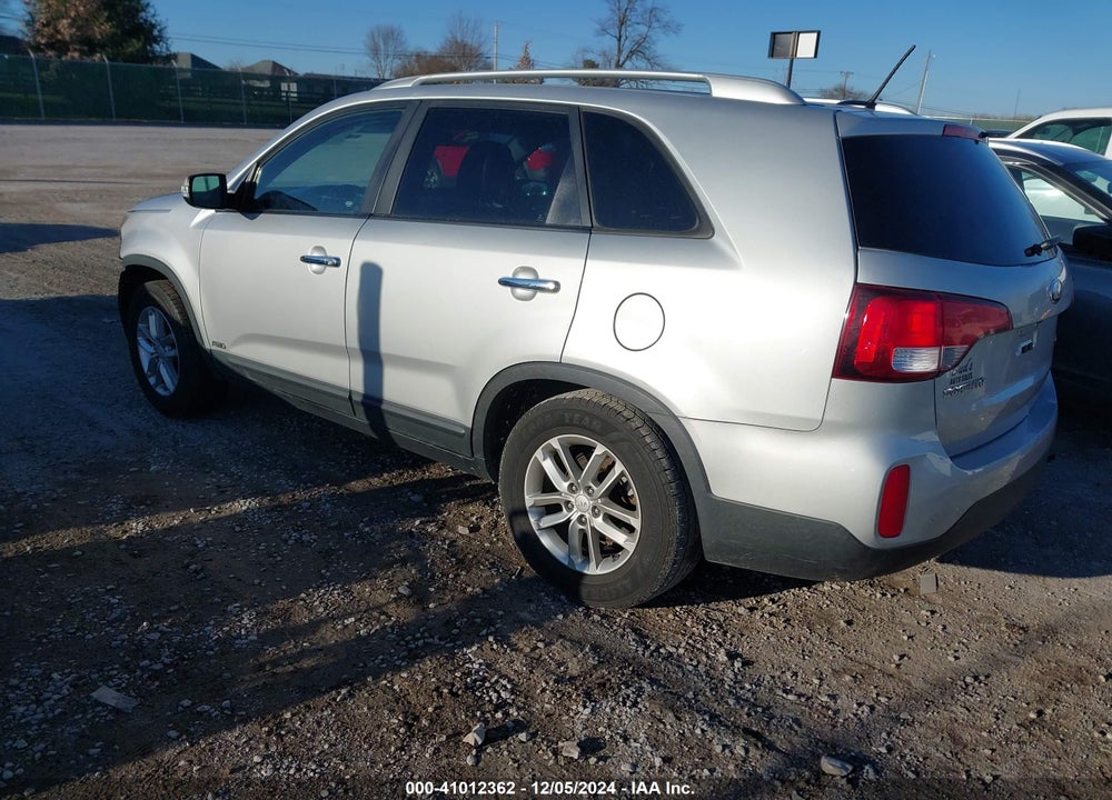 2014 KIA SORENTO LX VIN: 5XYKTCA65EG488898