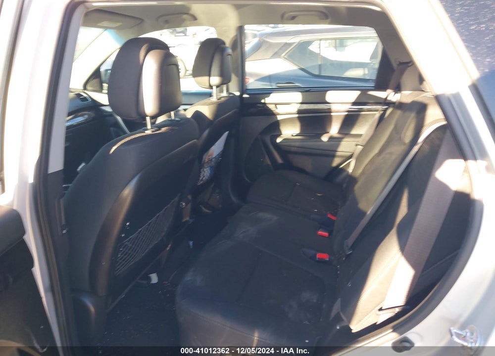 2014 KIA SORENTO LX VIN: 5XYKTCA65EG488898