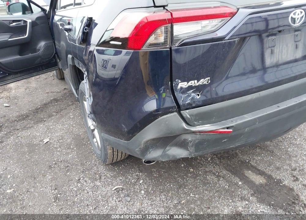 2024 TOYOTA RAV4 XLE VIN: 2T3P1RFV7RW454614