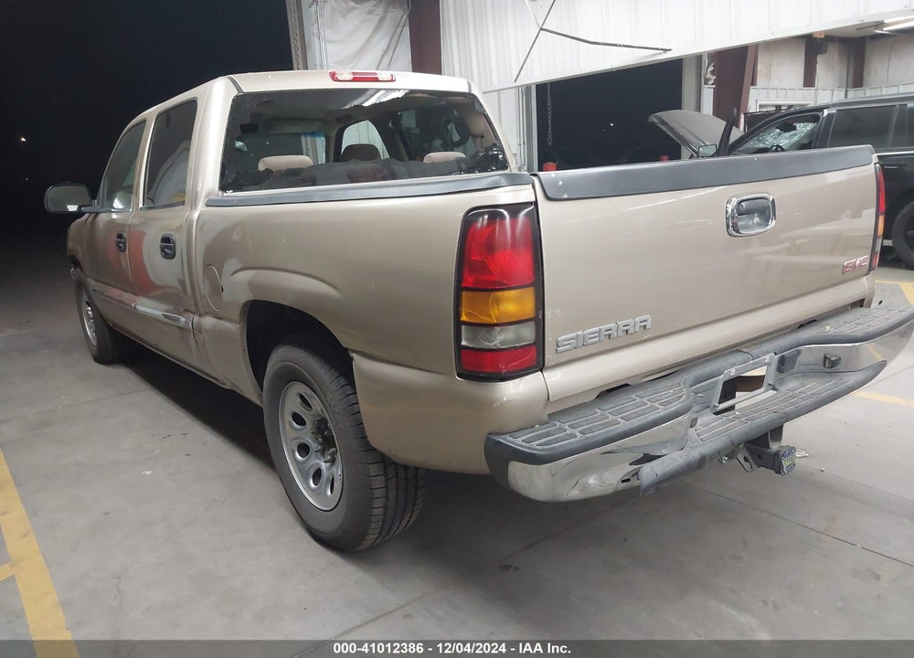 2005 GMC SIERRA 1500 SLE VIN: 2GTEC13T351216588