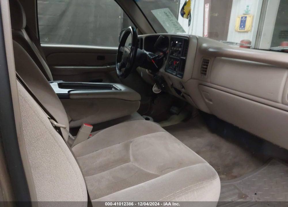 2005 GMC SIERRA 1500 SLE VIN: 2GTEC13T351216588