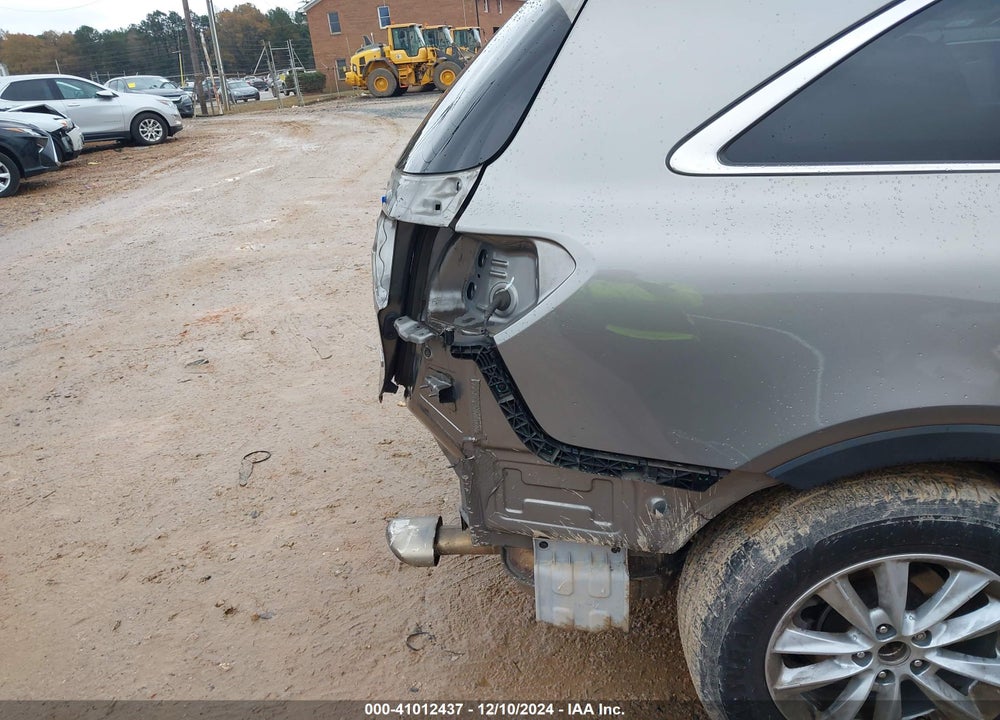 2019 KIA SORENTO 2.4L L VIN: 5XYPG4A36KG530433