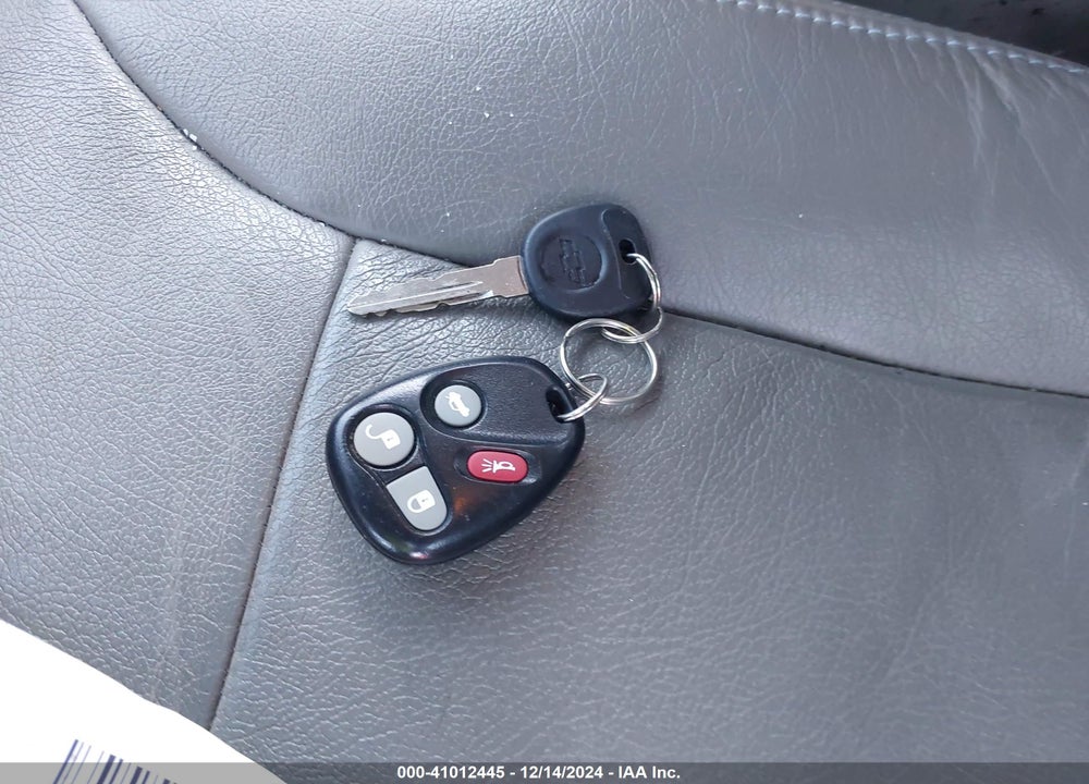 2005 CHEVROLET CLASSIC VIN: 1G1ND52F75M205722