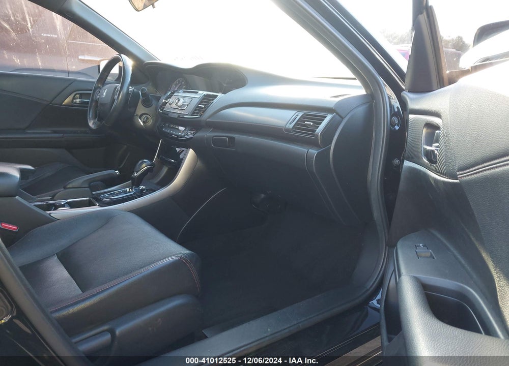 2017 HONDA ACCORD SPORT SE VIN: 1HGCR2F10HA181364