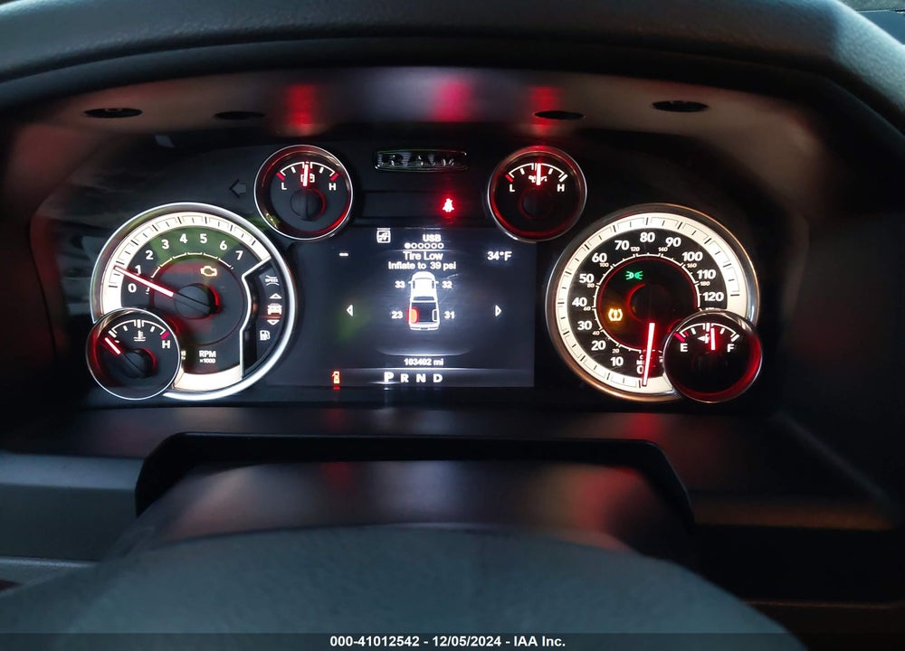 2017 RAM 1500 VIN: 3C6RR7LT7HG511909