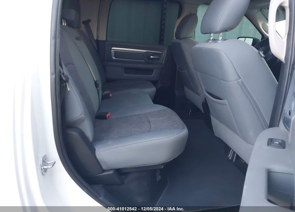 2017 RAM 1500 VIN: 3C6RR7LT7HG511909