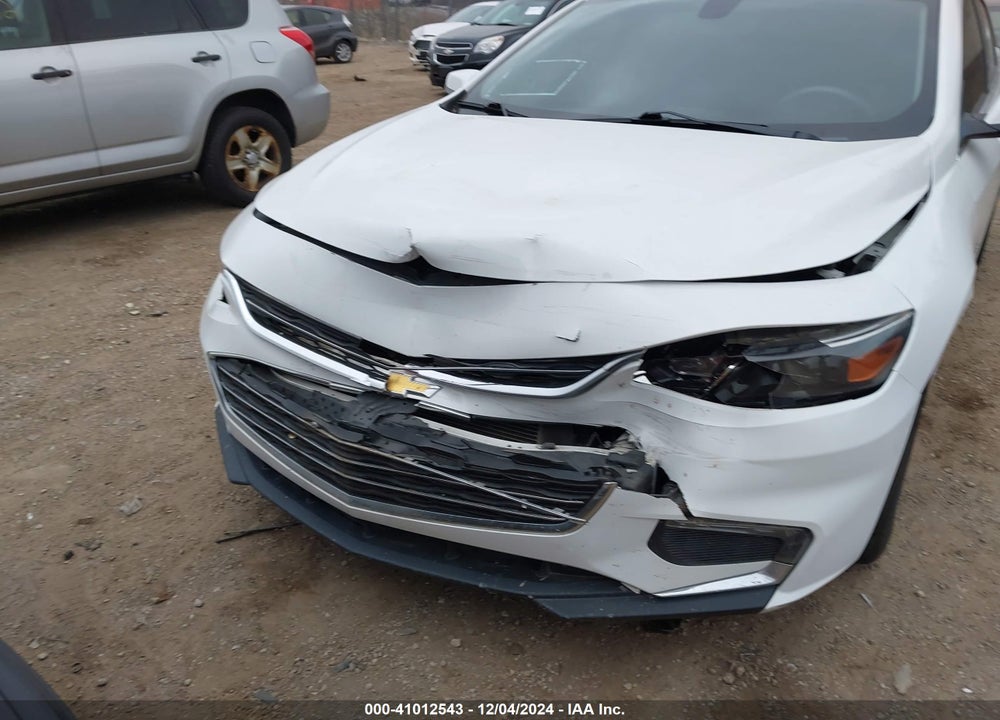 2018 CHEVROLET MALIBU LT VIN: 1G1ZD5ST6JF108677