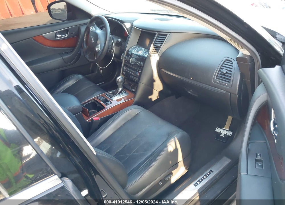 2009 INFINITI FX35 VIN: JNRAS18U19M103588