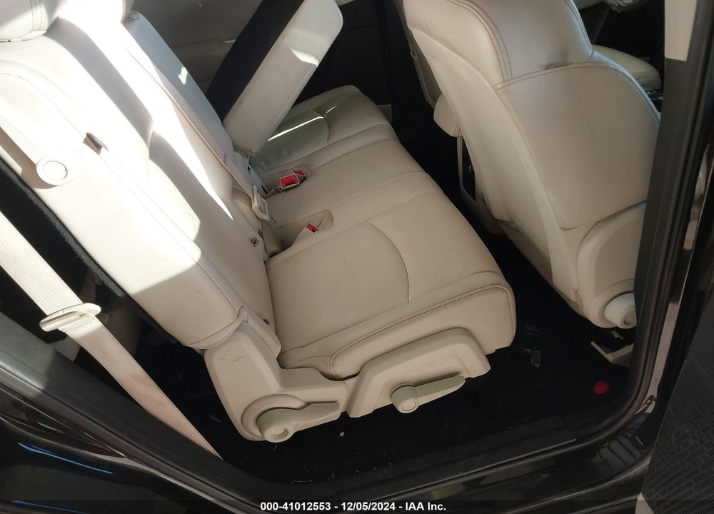 2011 DODGE JOURNEY LUX VIN: 3D4PH9FG5BT523216