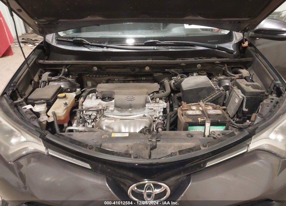 2016 TOYOTA RAV4 XLE VIN: 2T3RFREV3GW466428