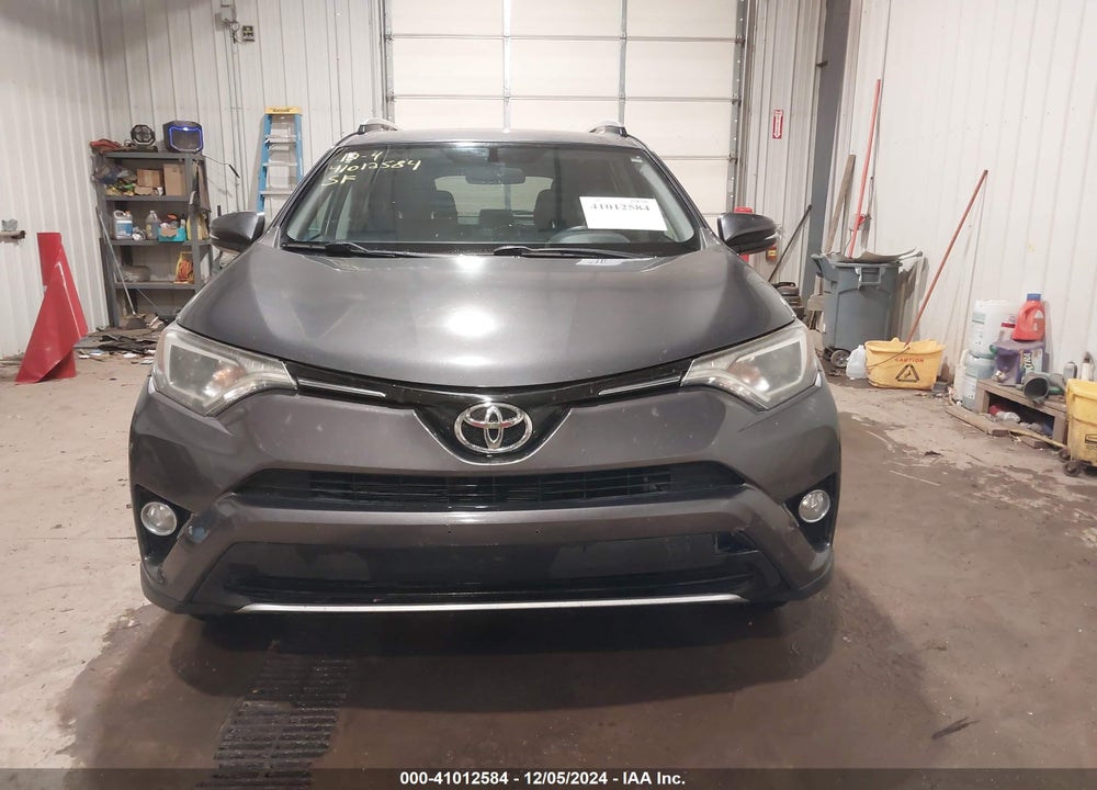2016 TOYOTA RAV4 XLE VIN: 2T3RFREV3GW466428
