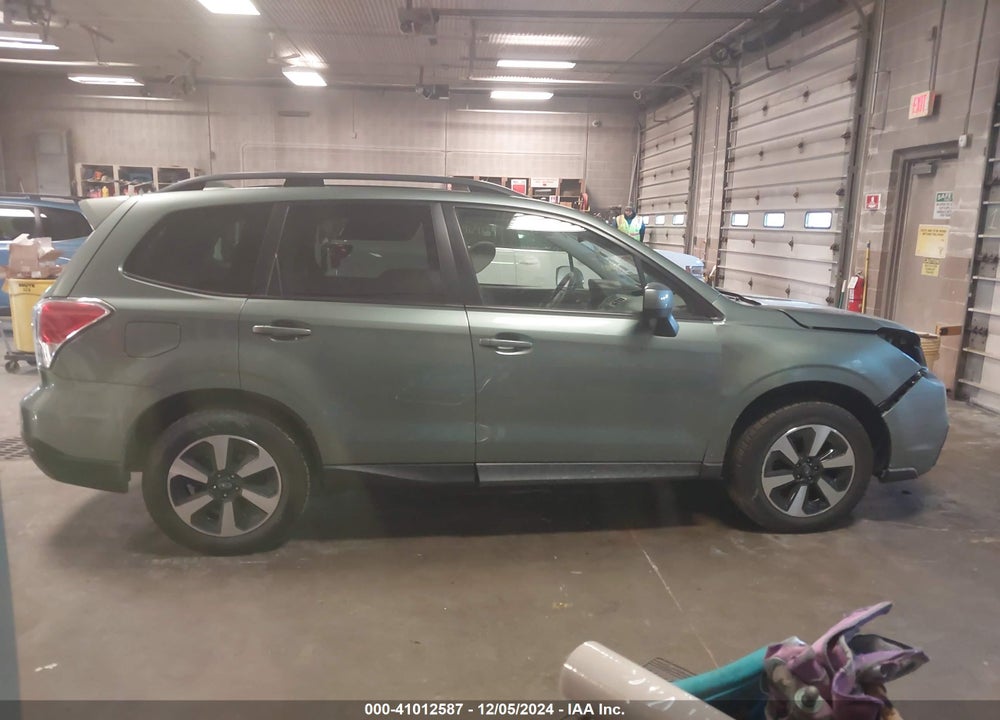 2017 SUBARU FORESTER 2.5I PREMIUM VIN: JF2SJAEC4HH481707