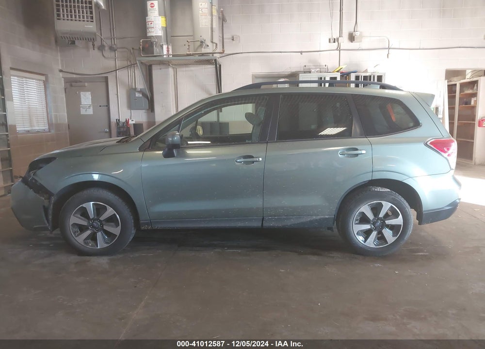 2017 SUBARU FORESTER 2.5I PREMIUM VIN: JF2SJAEC4HH481707