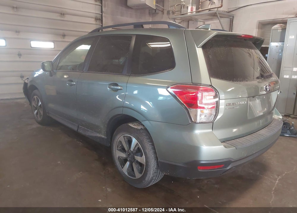 2017 SUBARU FORESTER 2.5I PREMIUM VIN: JF2SJAEC4HH481707
