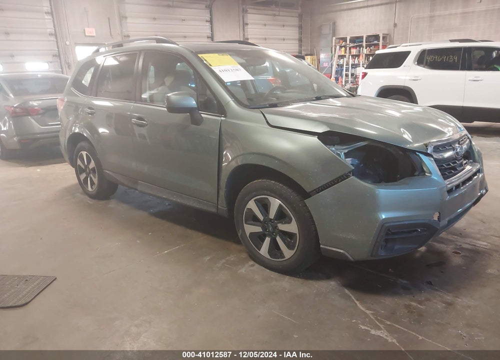 2017 SUBARU FORESTER 2.5I PREMIUM VIN: JF2SJAEC4HH481707
