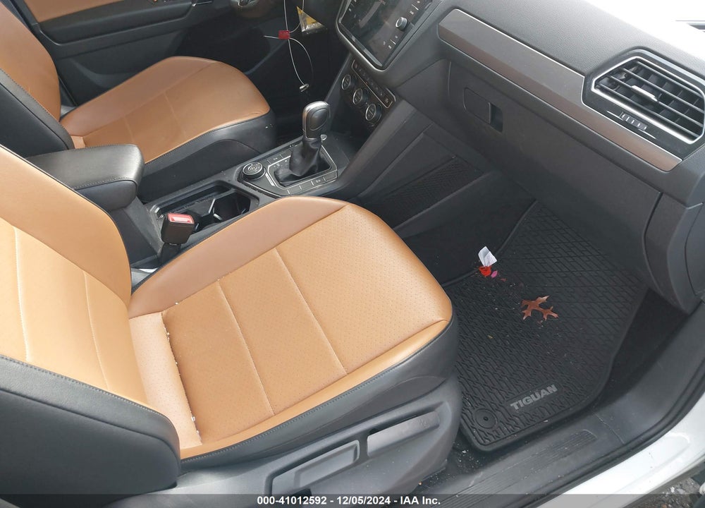 2018 VOLKSWAGEN TIGUAN 2.0T SE/2.0T SEL VIN: 3VV2B7AX5JM004424