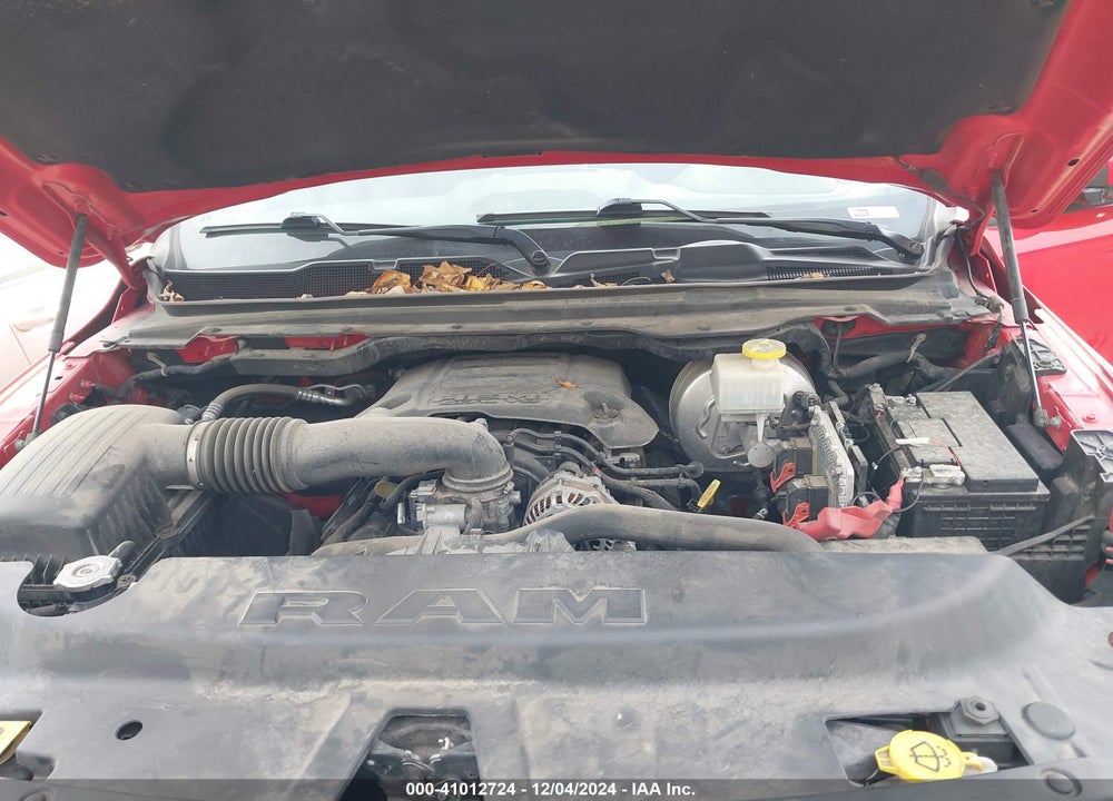 2019 RAM 1500 LAIE  4X4 5'7 BOX VIN: 1C6SRFJT6KN924952