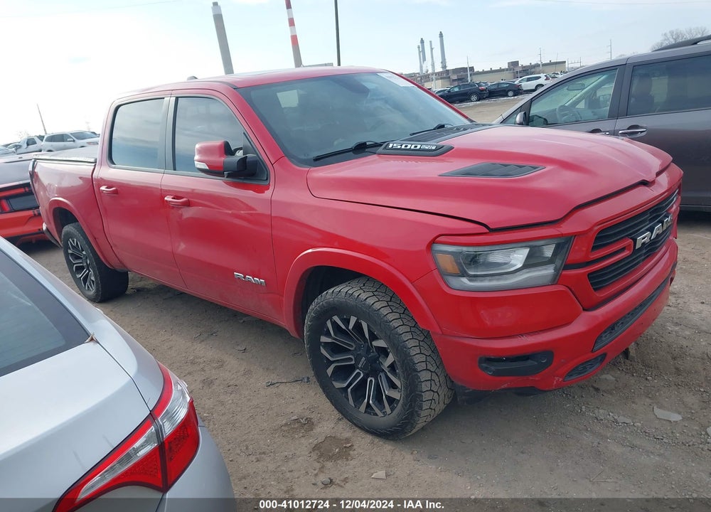 2019 RAM 1500 LAIE  4X4 5'7 BOX VIN: 1C6SRFJT6KN924952