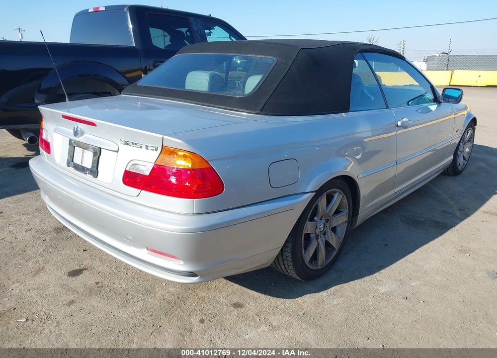 2001 BMW 325CI VIN: WBABS33411JY41305