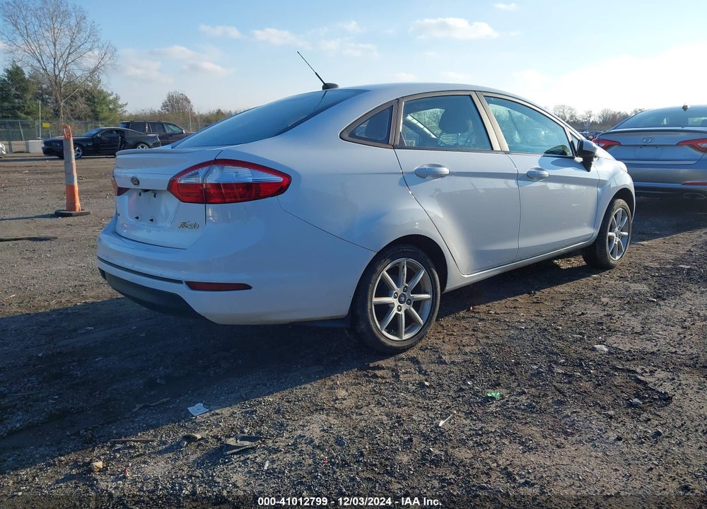2018 FORD FIESTA SE VIN: 3FADP4BJ1JM129010