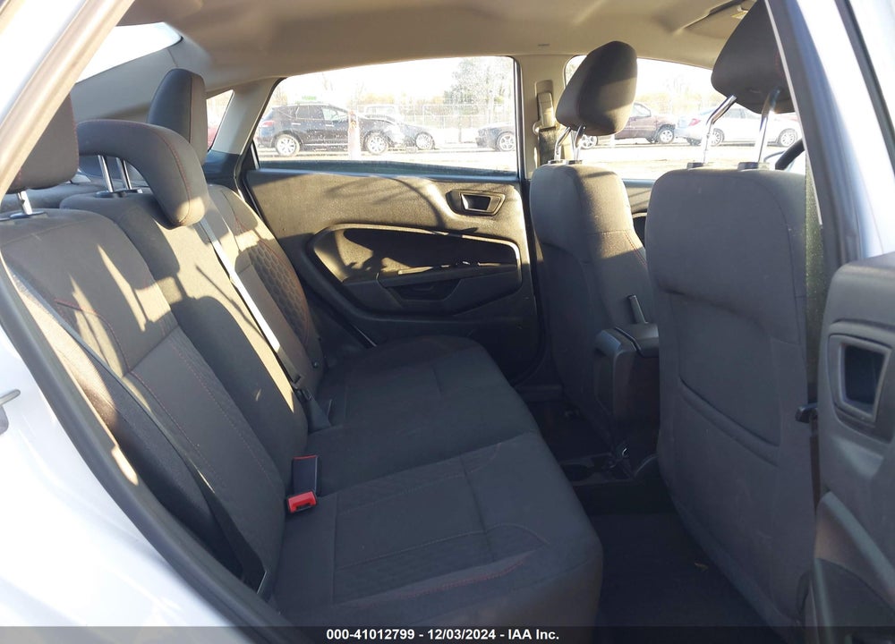 2018 FORD FIESTA SE VIN: 3FADP4BJ1JM129010
