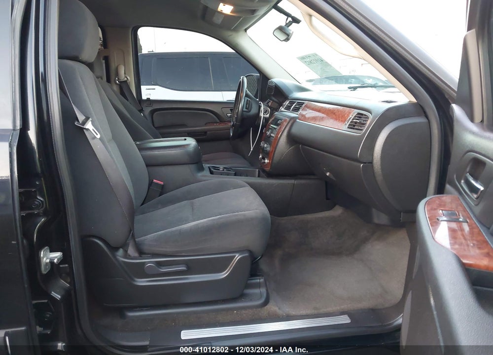 2007 CHEVROLET TAHOE LT VIN: 1GNFC130X7R108366
