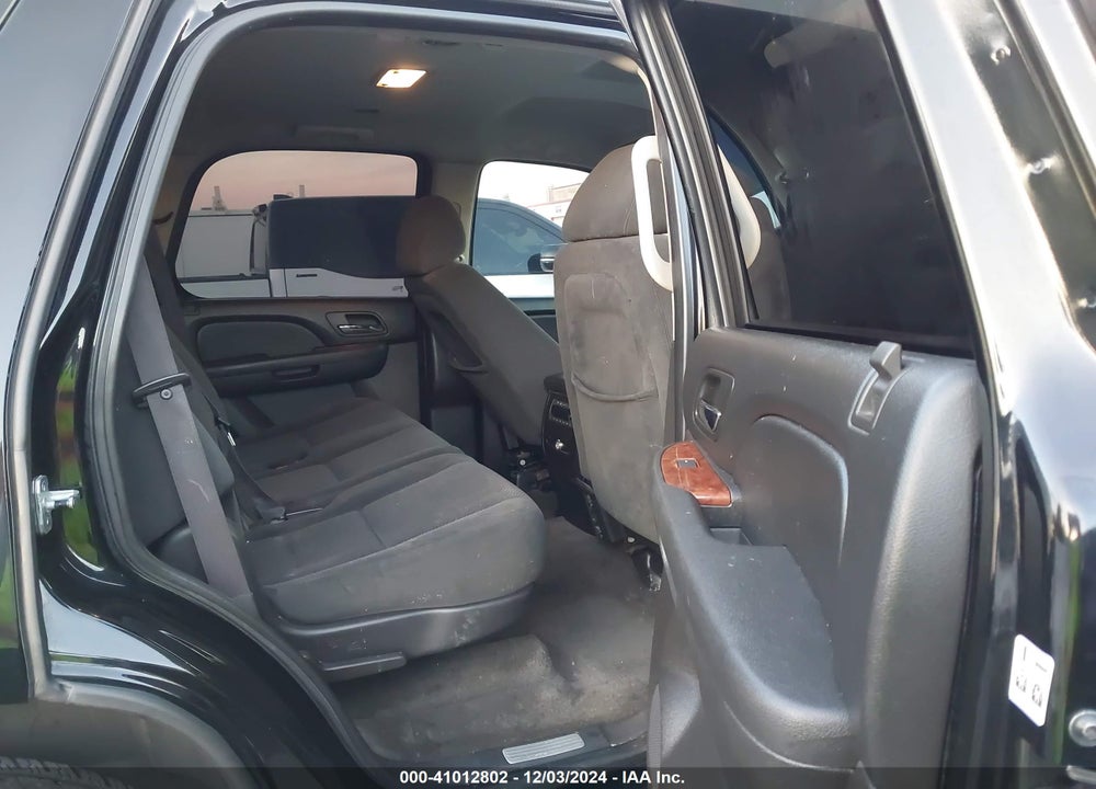 2007 CHEVROLET TAHOE LT VIN: 1GNFC130X7R108366