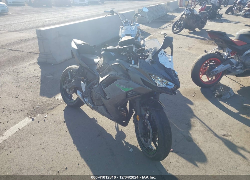 2024 KAWASAKI EX650 R VIN: ML5EXER10RDAC2640