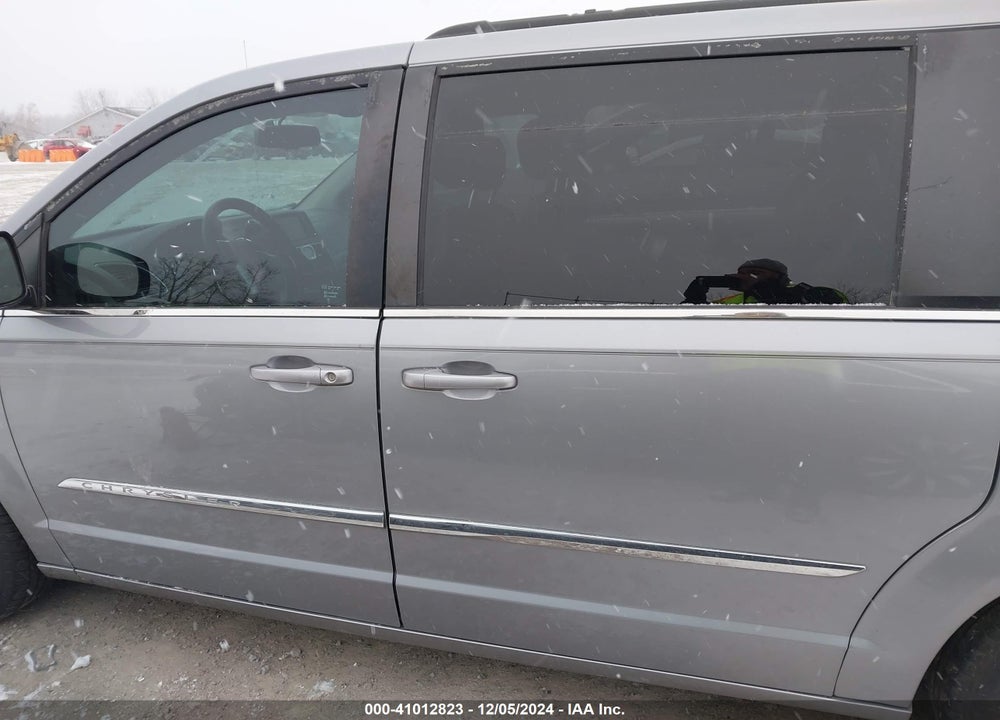 2014 CHRYSLER TOWN & COUNTRY TOURING VIN: 2C4RC1BGXER165100