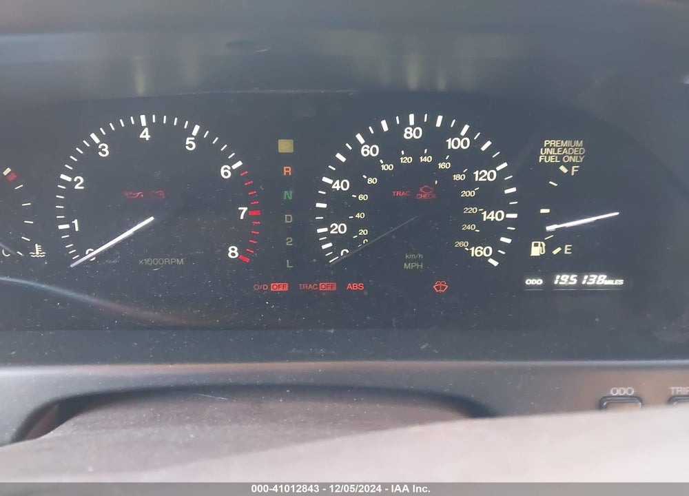 1994 LEXUS LS 400 VIN: JT8UF11E4R0214355
