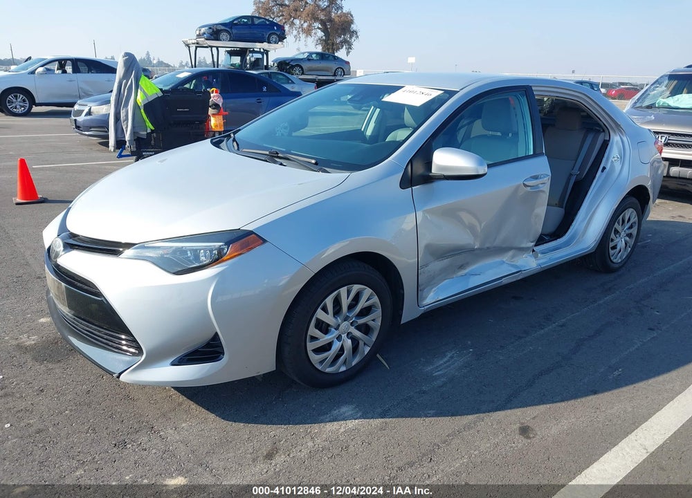 2018 TOYOTA COROLLA LE VIN: 2T1BURHE6JC083765