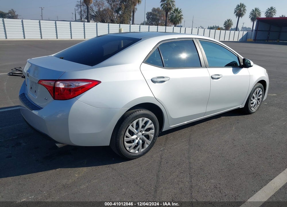 2018 TOYOTA COROLLA LE VIN: 2T1BURHE6JC083765