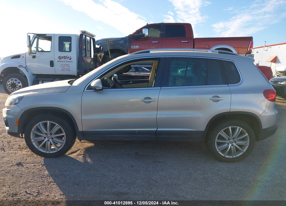 2014 VOLKSWAGEN TIGUAN SE VIN: WVGBV3AX5EW532092