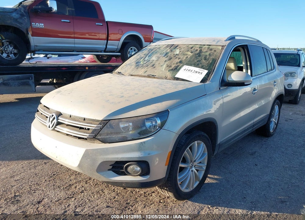 2014 VOLKSWAGEN TIGUAN SE VIN: WVGBV3AX5EW532092