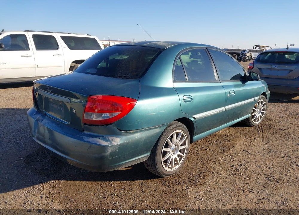 2003 KIA RIO VIN: KNADC125136220933