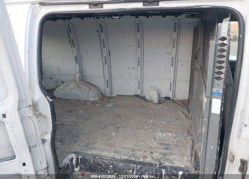 2006 CHEVROLET EXPRESS WORK VAN VIN: 1GCFG15X061199118