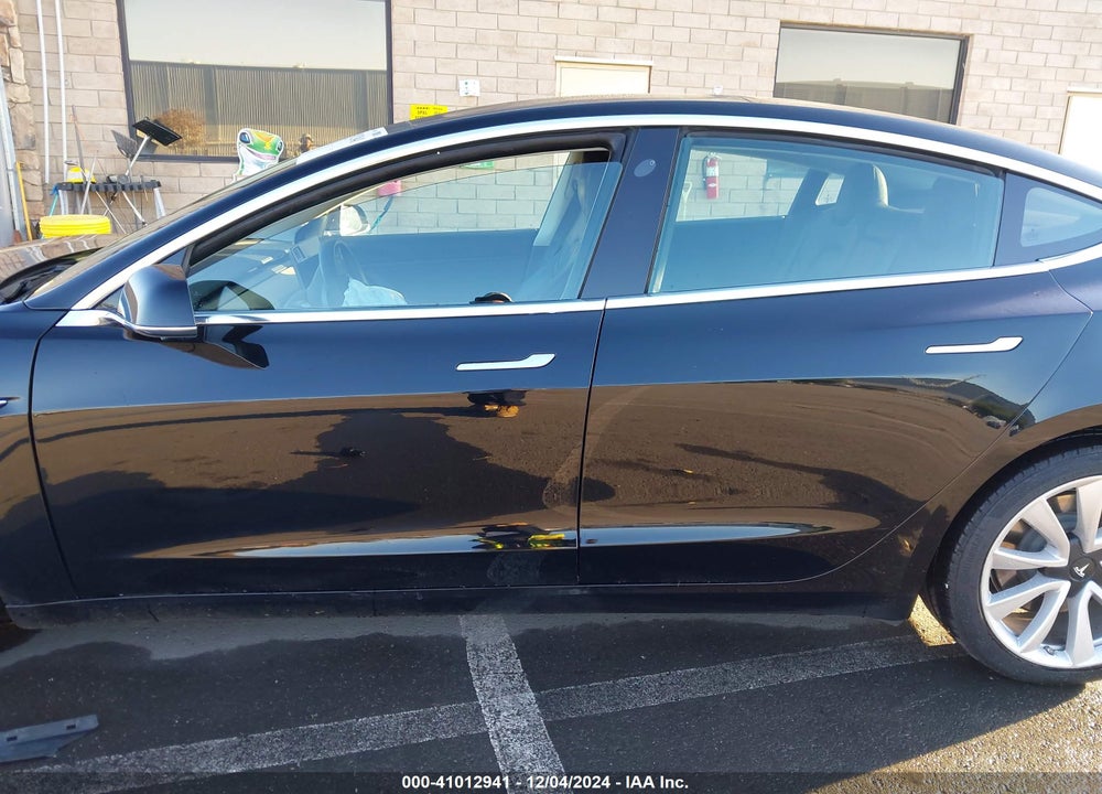 2019 TESLA MODEL 3 LONG RANGE/PERFORMANCE VIN: 5YJ3E1EB5KF433610