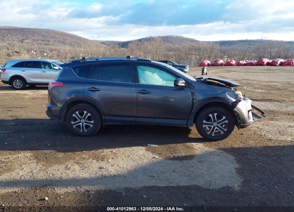 2017 TOYOTA RAV4 LE VIN: 2T3BFREV2HW551523