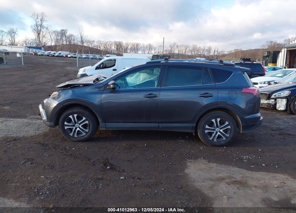 2017 TOYOTA RAV4 LE VIN: 2T3BFREV2HW551523
